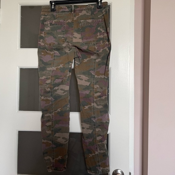 Anthropologie Camo Jefferson Slim Utility Trousers - Picture 4 of 9